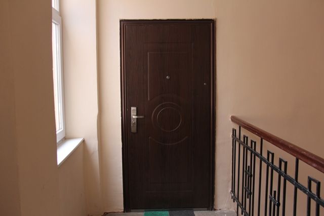 Rent daily an apartment in Mukachevo on the Kyryla i Mefodiia square per 700 uah. 