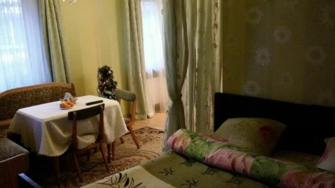 Rent daily an apartment in Lutsk on the St. Prylutska per 450 uah. 