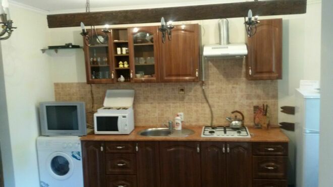 Rent daily an apartment in Lutsk on the St. Prylutska per 500 uah. 