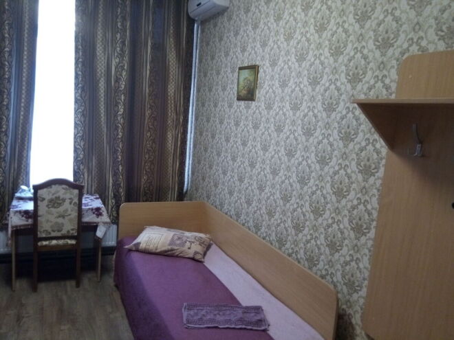 Rent daily a room in Uzhhorod per 200 uah. 