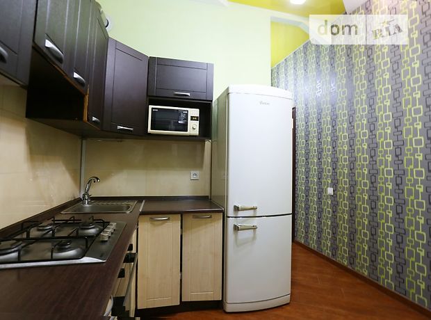 Rent daily an apartment in Dnipro near Metro Vokzalna per 670 uah. 