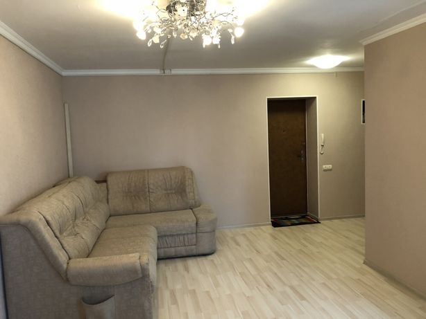 Rent daily an apartment in Kremenchuk on the St. Soborna 40/2 per 450 uah. 