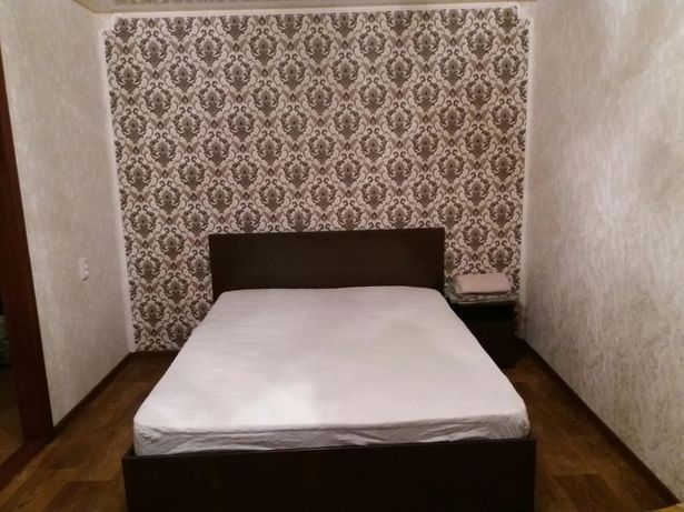 Rent daily an apartment in Kremenchuk on the St. Pershotravneva 31/6 per 349 uah. 