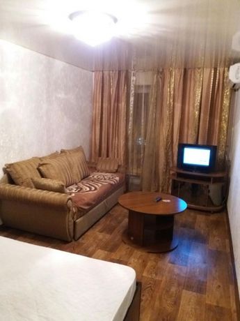 Rent daily an apartment in Kremenchuk on the St. Pershotravneva 31/6 per 349 uah. 