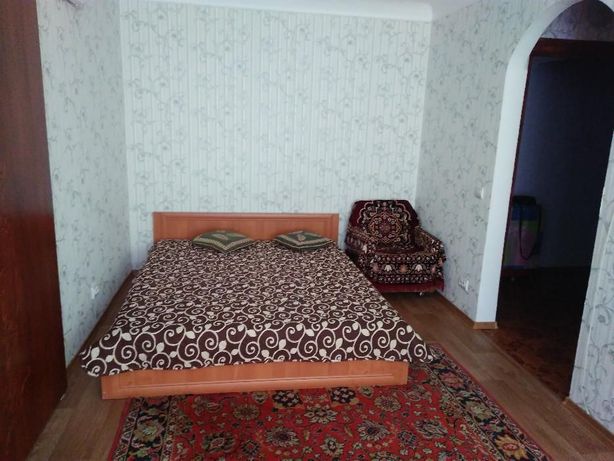 Зняти подобово квартиру в Кропивницькому в Фортечному районі за 400 грн. 