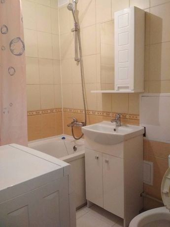 Rent daily an apartment in Kropyvnytskyi in Fortechnyi district per 400 uah. 