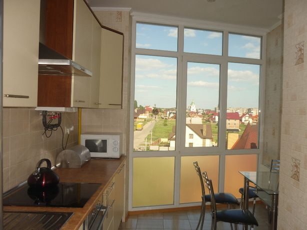 Снять посуточно квартиру в Луцке на проспект Возрождения 23 за 700 грн. 