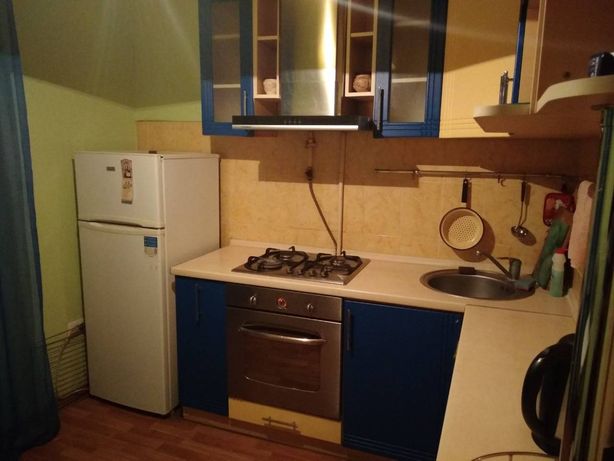 Зняти подобово квартиру в Маріуполі на пров. 1-й Приморський за 300 грн. 