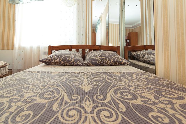 Rent daily an apartment in Sumy on the St. Petropavlivska per 350 uah. 