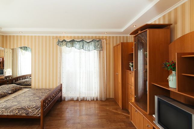 Rent daily an apartment in Sumy on the St. Petropavlivska per 350 uah. 