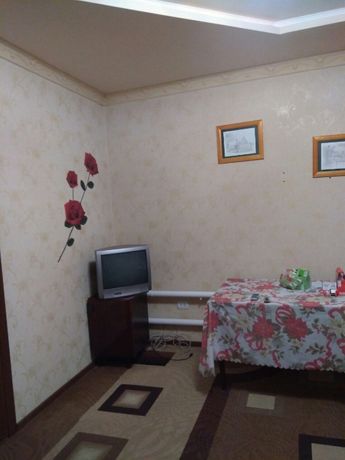 Rent a house in Mariupol on the St. Volonterivska per 4000 uah. 