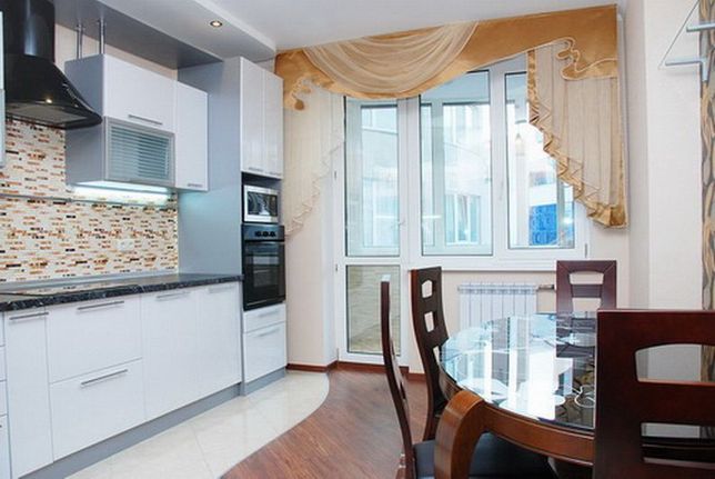 Rent daily an apartment in Kyiv on the St. Hryshka Mykoly 9 per 800 uah. 