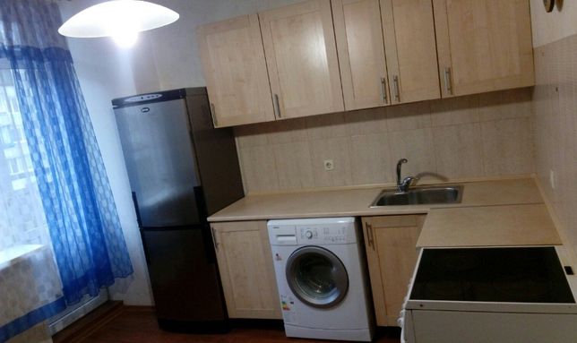 Rent an apartment in Kyiv on the St. Makiivska 8 per 14500 uah. 