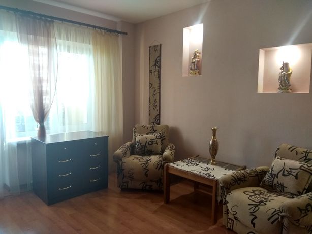 Rent daily an apartment in Kyiv on the St. Volhohradska 9а per 700 uah. 