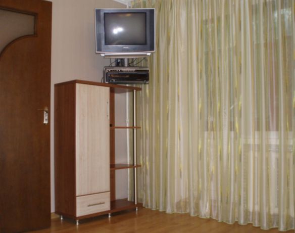 Rent daily an apartment in Lutsk on the Avenue Vidrodzhennia 3 per 400 uah. 