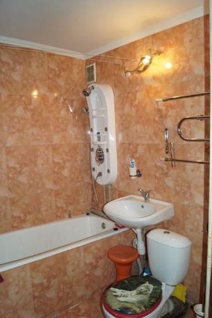 Rent daily an apartment in Kherson on the St. 2-a Chornomorska 2 per 400 uah. 