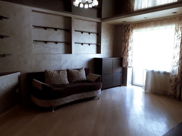 Rent daily an apartment in Lutsk on the St. Zatyshna per 500 uah. 