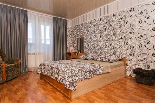 Rent daily an apartment in Sumy on the St. Zasumska 10А per 400 uah. 