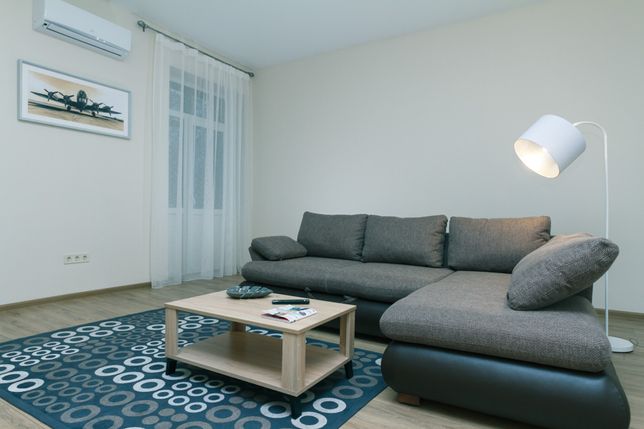 Rent an apartment in Kyiv on the St. Lavrska 7 per $1600 