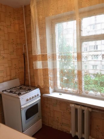 Rent daily an apartment in Kyiv near Metro Vyrlitsa per 400 uah. 