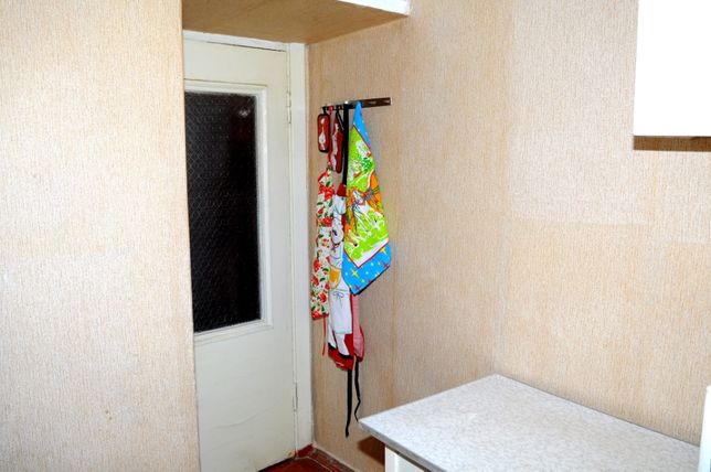 Rent an apartment in Kramatorsk on the Blvd. Mashynobudivnykiv 49 per 1200 uah. 