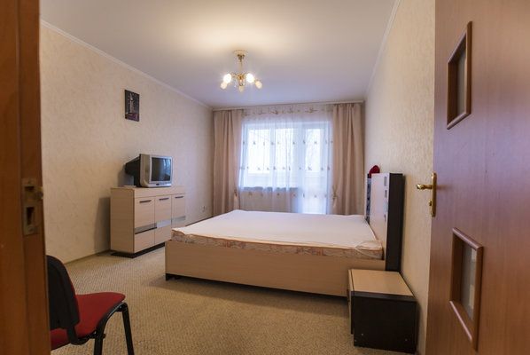 Rent daily an apartment in Kamianske per 450 uah. 