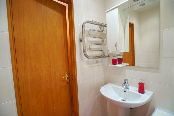 Rent daily an apartment in Kamianske per 450 uah. 