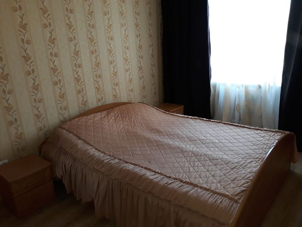 Rent daily an apartment in Lutsk on the St. Zatyshna per 500 uah. 