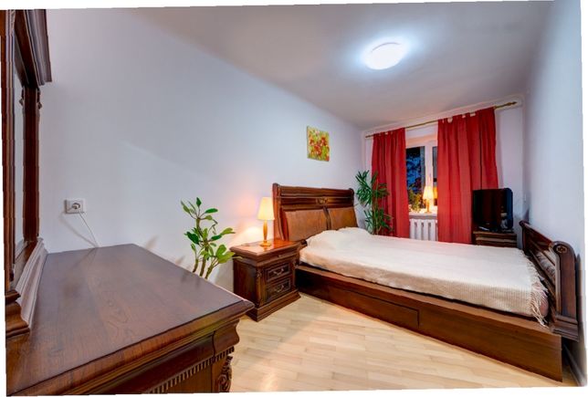 Rent daily an apartment in Kyiv on the St. Moskovska 24 per 1000 uah. 