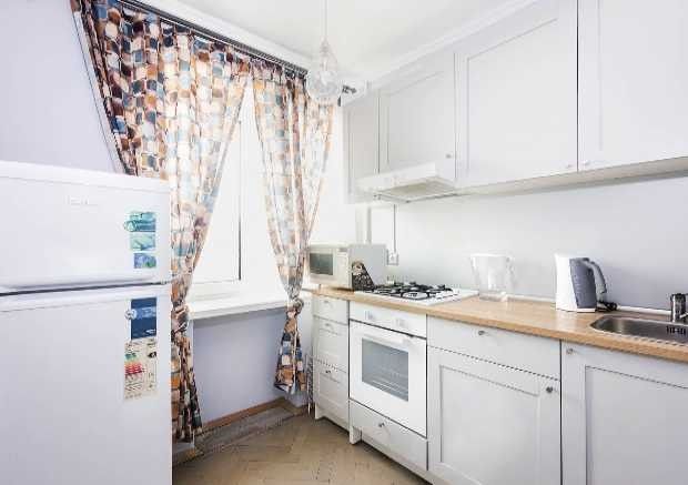 Rent daily an apartment in Kyiv on the Blvd. Lesi Ukrainky per 700 uah. 