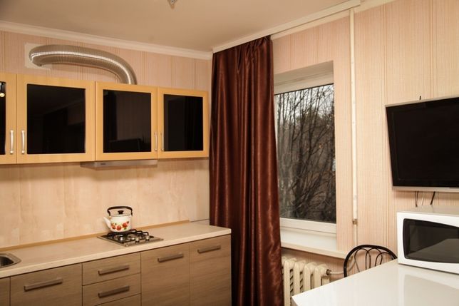 Rent daily an apartment in Dnipro on the Avenue Oleksandra Polia per 500 uah. 