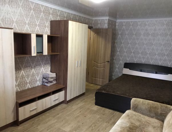 Rent daily an apartment in Mariupol on the Avenue Budivelnykiv 111 per 400 uah. 