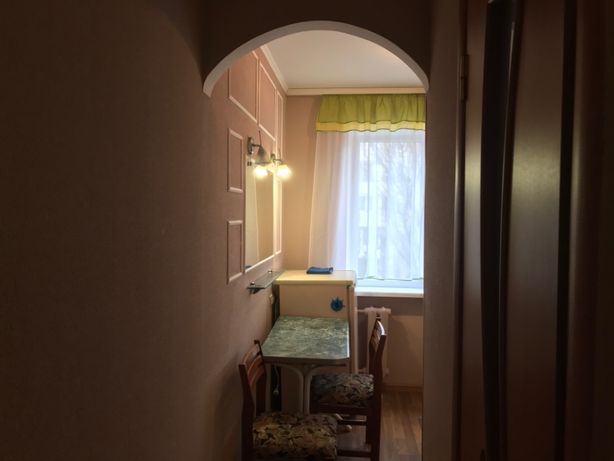 Rent daily an apartment in Mariupol on the St. Budivelnykiv 70 per 350 uah. 