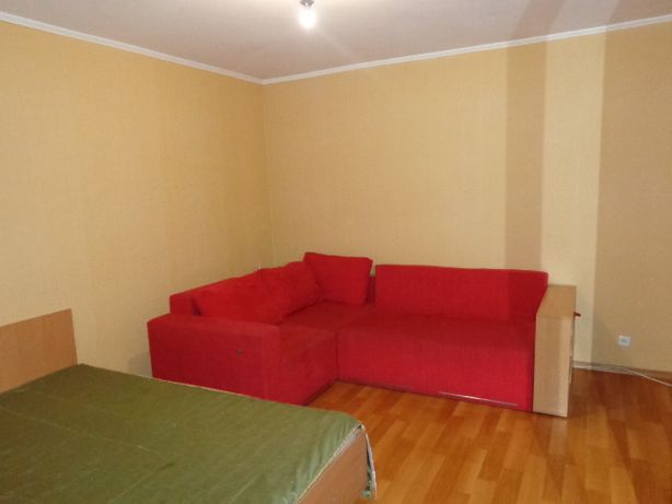 Rent daily an apartment in Cherkasy on the St. Smilianska 2 per 450 uah. 