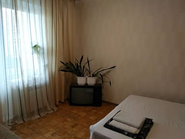 Rent daily an apartment in Kyiv near Metro Kharkivska per 600 uah. 