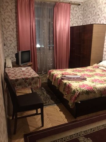 Rent daily an apartment in Kyiv on the Avenue Povitroflotskyi per 600 uah. 
