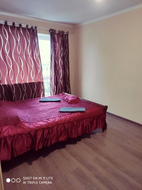 Rent daily an apartment in Vinnytsia on the lane 1-i Pyrohova per 280 uah. 