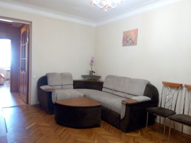 Зняти подобово квартиру в Полтаві на вул. Гоголя за 650 грн. 