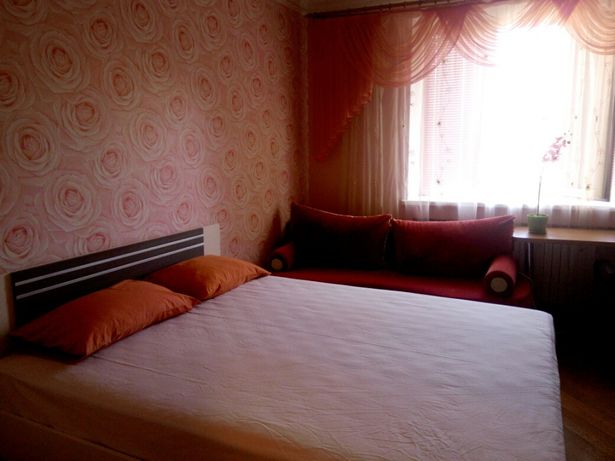 Rent daily an apartment in Poltava on the St. Hoholia per 650 uah. 