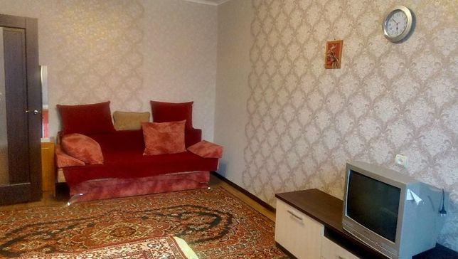 Rent daily an apartment in Rivne on the St. Malorivnenska per 350 uah. 