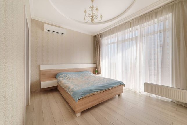 Rent daily an apartment in Odesa on the Blvd. Frantsuzkyi per 600 uah. 