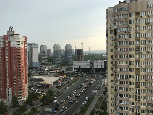 Rent an apartment in Kyiv near Metro Osokorki per 18900 uah. 