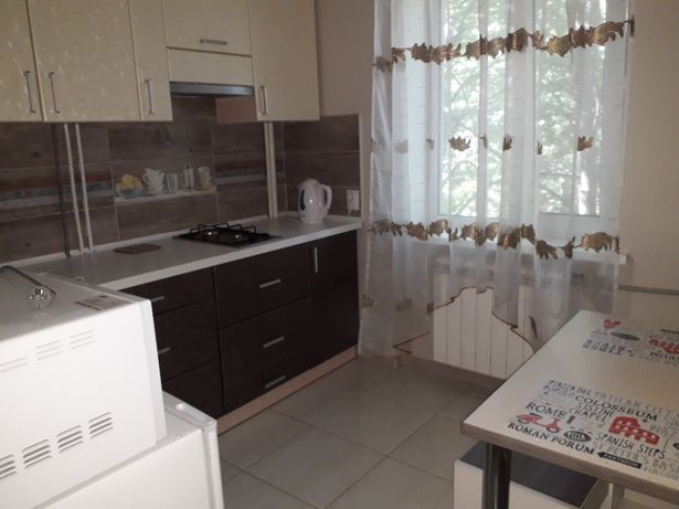 Rent daily an apartment in Zaporizhzhia on the St. Stalevariv 30 per 450 uah. 