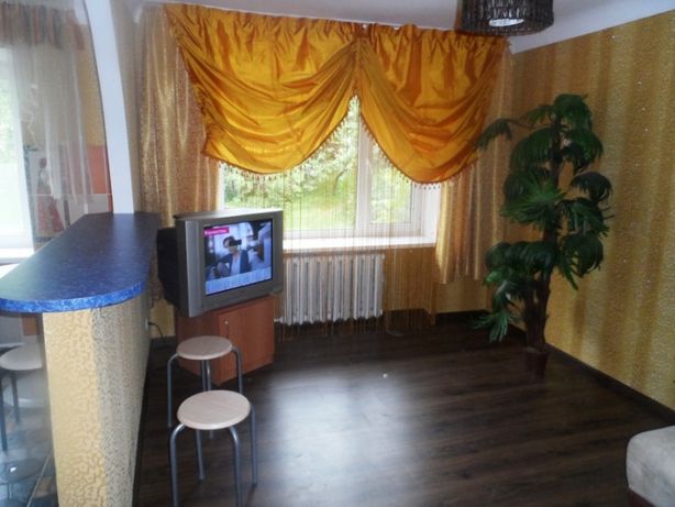 Зняти подобово квартиру в Кропивницькому на вул. Кропивницького за 350 грн. 