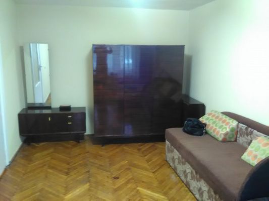 Rent daily an apartment in Ivano-Frankivsk on the St. Hnata Khotkevycha 29 per 250 uah. 