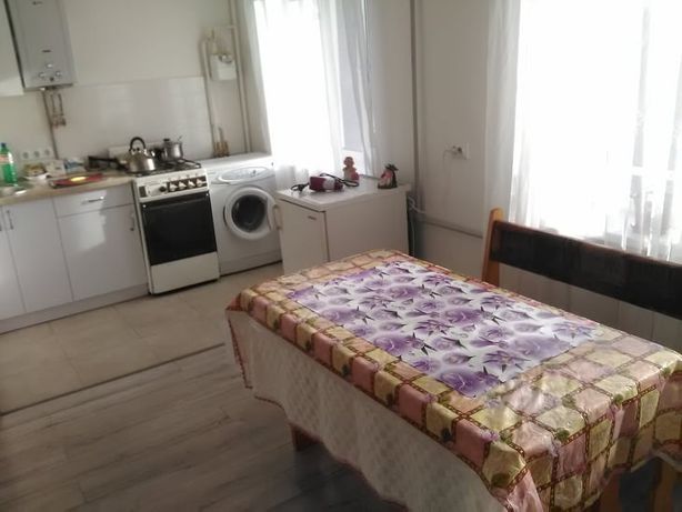 Rent daily an apartment in Ivano-Frankivsk on the St. Hnata Khotkevycha 29 per 250 uah. 