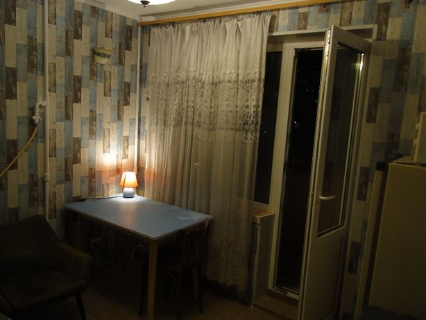 Rent daily an apartment in Kyiv on the St. Arkhypenka Oleksandra per 560 uah. 
