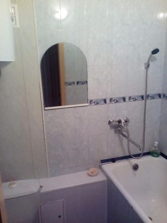 Rent daily an apartment in Dnipro on the St. Dobrovilna per 500 uah. 