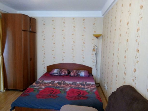 Rent daily an apartment in Kyiv on the St. Bankova 700 per 600 uah. 