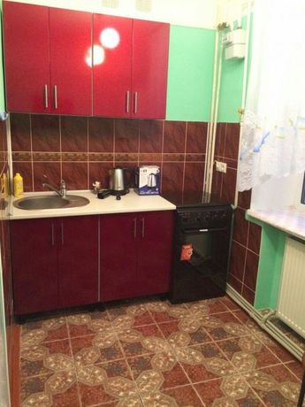 Rent daily an apartment in Vinnytsia on the Avenue Kotsiubynskoho 600 per 280 uah. 
